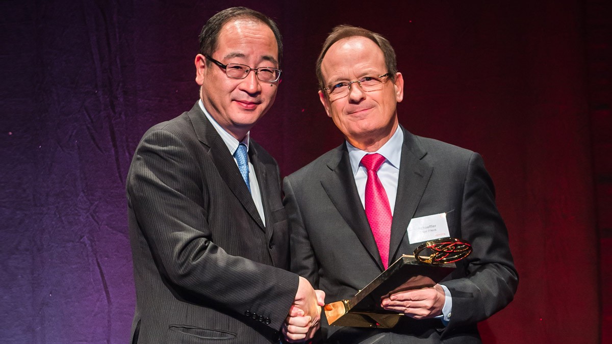 Schaeffler receives gold award from Toyota Motor.